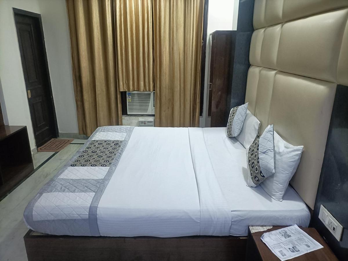 King Delhi Airport Hotel New Delhi Exterior foto